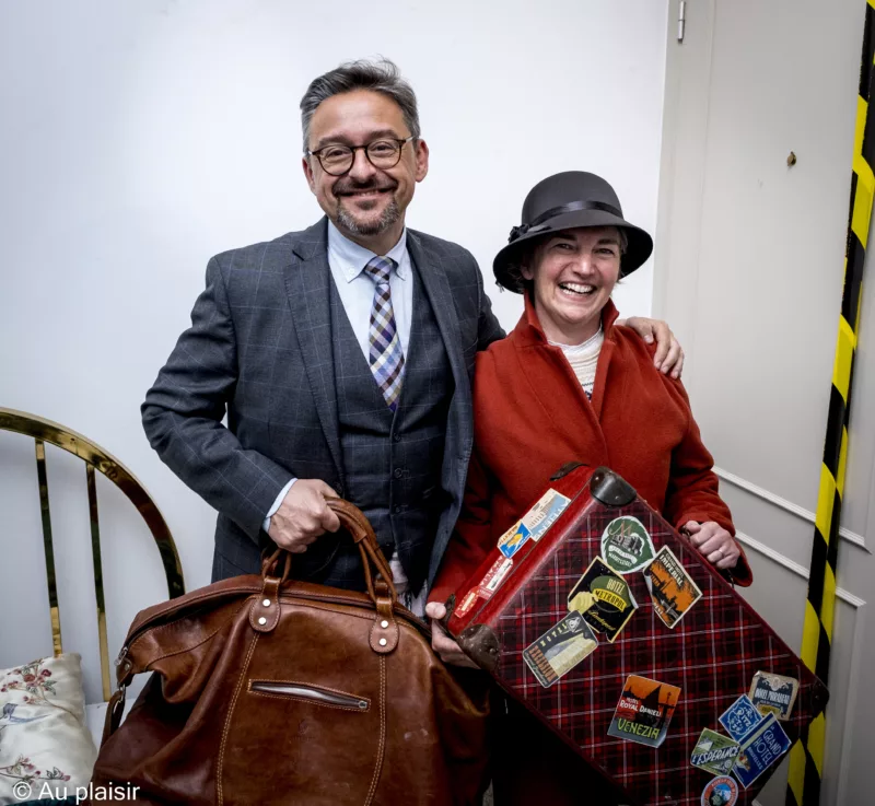 Aidez Nellie Bly à faire éclater le scandale à deux