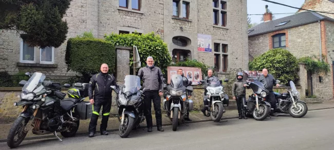 Groupe motards à Au Plaisir