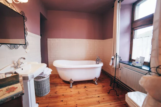 Baignoire vintage de Miss Rose, venez découvrir ses mystères