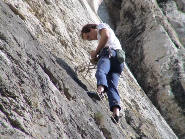 Grimper le rocher de Freÿr (c) Kristien Hansebout Parkoers