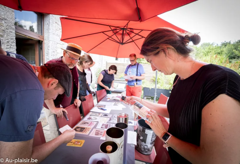 En groupe ou en famille, pendant l’été profitez du soleil et jouez à une murder party en extérieur