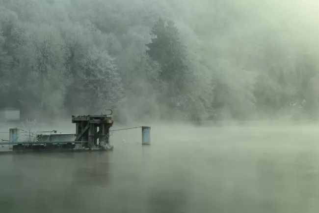Hastière barrage sous la neige @Etienne Demadre avec Thierry Meinguet