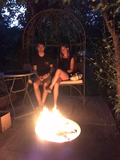 Secret garden ou jardin secret, passez une soirée en amoureux dans un endroit romantique dans le jardin