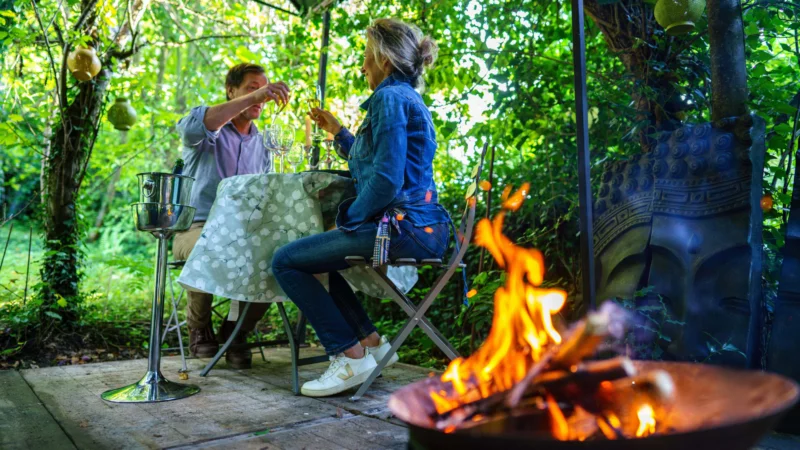 Secret garden ou jardin secret, passez une soirée en amoureux dans un endroit romantique dans le jardin