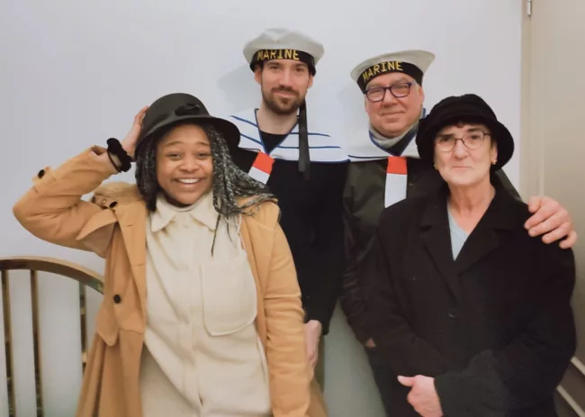 Aidez Nellie Bly à faire éclater le scandale en famille