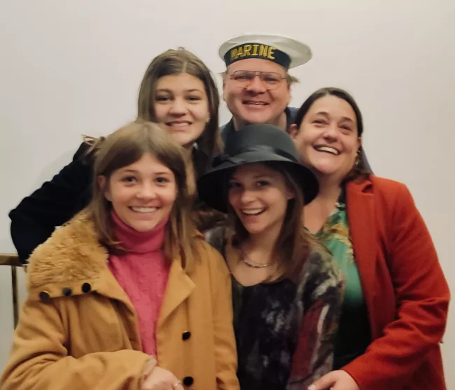 Help the American journalist on board of the cruise ship – Escape game