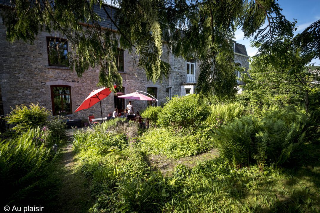 Vue sur le jardin de la maison d’hôtes